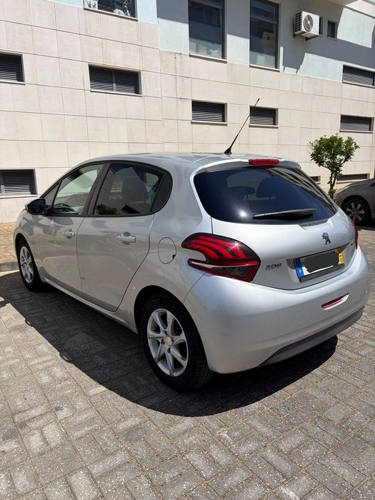 Peugeot 208 1.2 PureTech 82cv | 104.000 km | Correia Trocada — photo 3