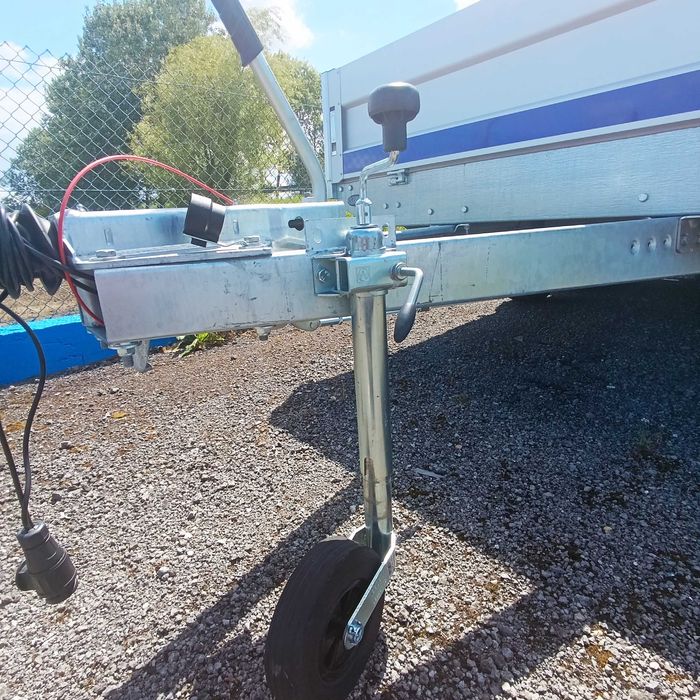 ATRELADO carga geral,3,30 x 1,80 taipais amovíveis  carrega 2150kg