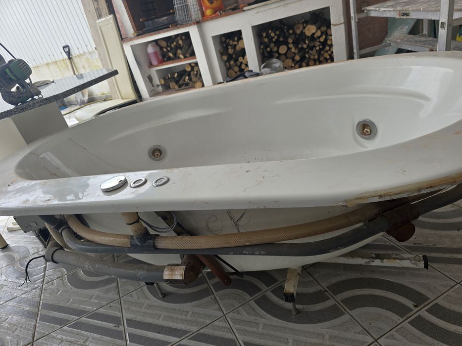 Banheira de hidromassagem64550227639427122