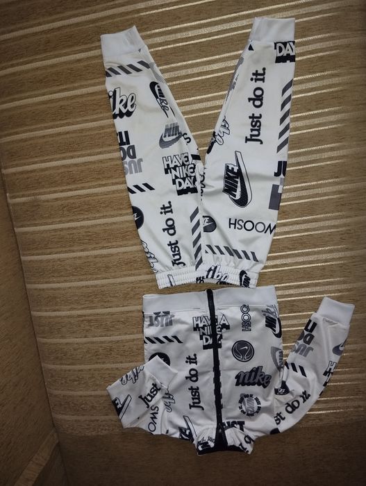 Оригинал!Nike Супер красивый детский спортивный костюм Nike,  р86-.92