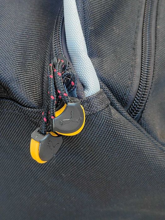 Saco transporte viagem marca Puma