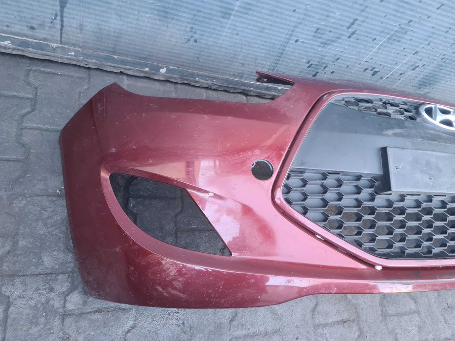 Hyundai IX 20 zderzak przedni 2015r