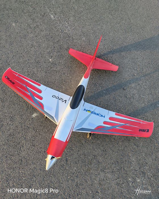 V1200 v2 samolot RC