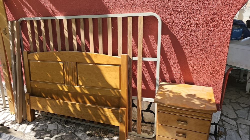 Cama de casal com colchão
