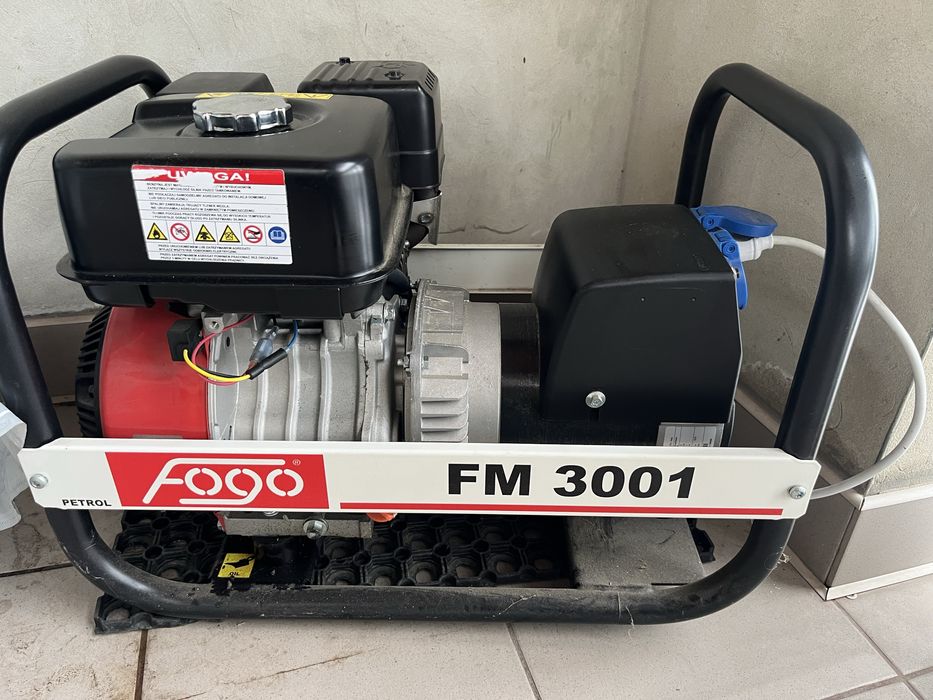 Генератор , ціна договірна.