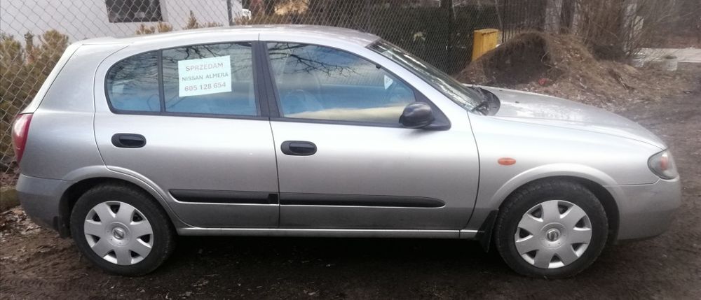 Nissan Almera 1.8