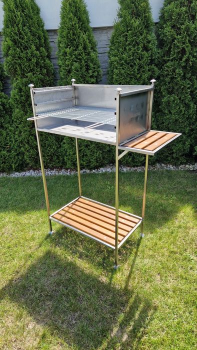 Grill ogrodowy ze stali nierdzewnej