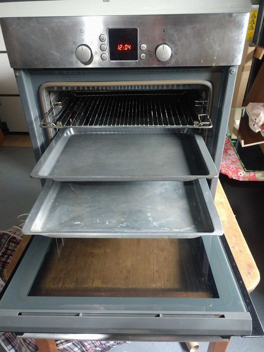 Духова шафа Bosch HBN43W3500