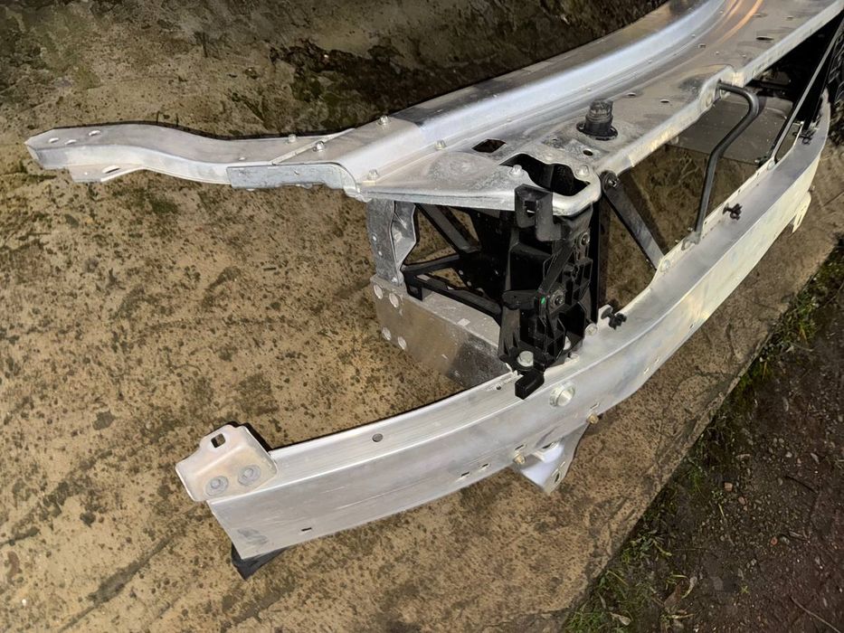 Установочна панель Mercedes Glc W253 телевізор