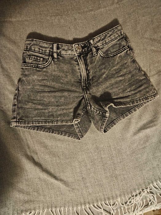 Szorty dziewczęce jeansowe H&M szare rozm. 140, 9-10 lat