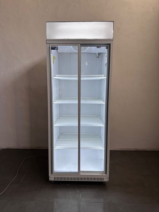 Chłodziarka witryna  84  cm UBC  700 l  2020 r