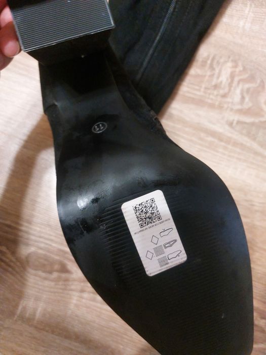 Ботфорди черевики сапоги asos 45 розмір устілка 30см

каблук 8.5 висот