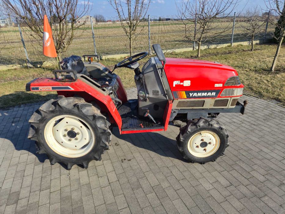 Traktor Ciągnik Yanmar F-6