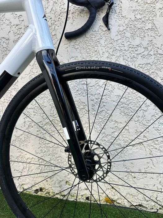 У продажу шосе/ендюранс велосипед з електро помічником Merida