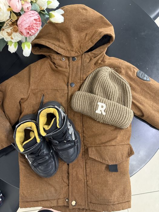 Курточка демі черевики 27 р 17 см шапка весна для хлорчика