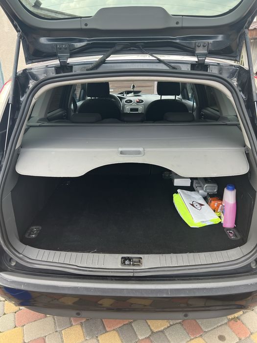 Ford focus 2010 року