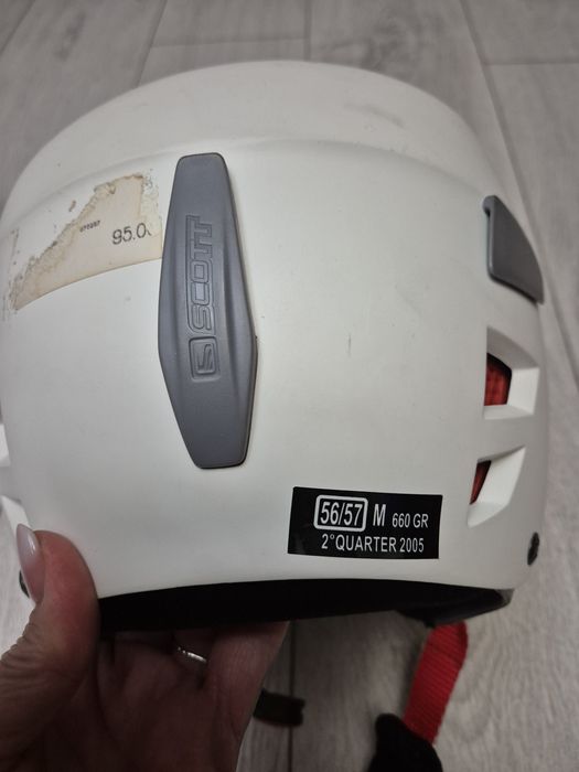 Kask na narty, snowboard