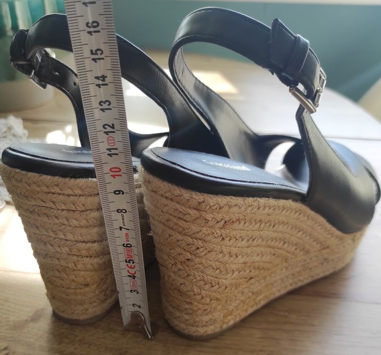 Buty na koturnie rozm. 38.