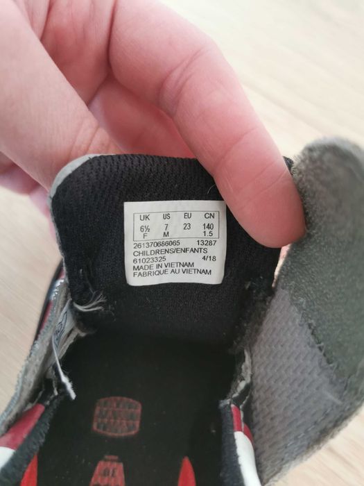 Półbuty dziecięce Clarks, r. 23