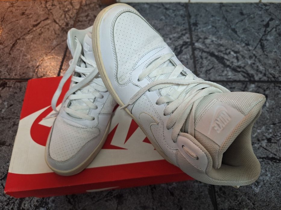 Sapatilhas Nike Brancas