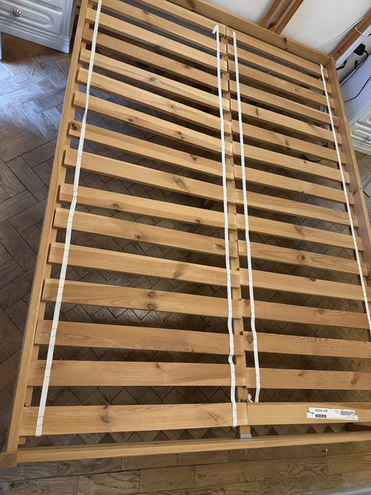Cama de madeira Ikea Sultan Lade usada
