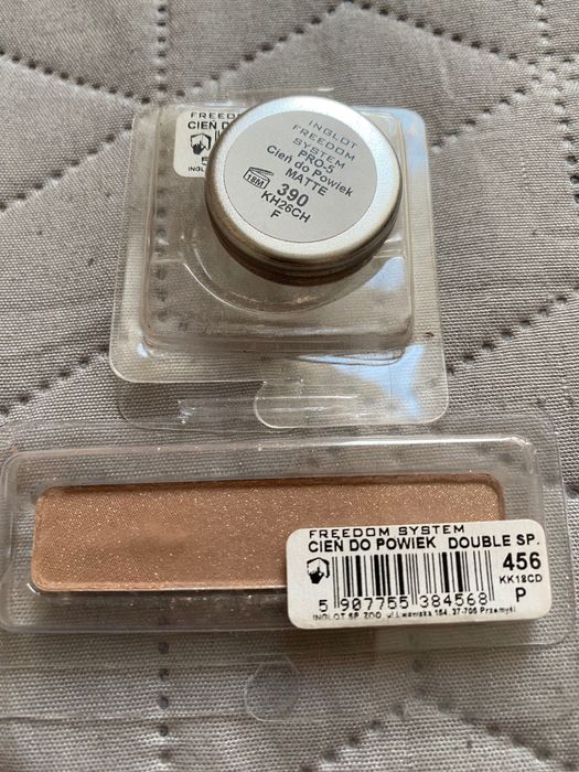 Kosmetyki cienie do powiek, brwi -nowe +2 gratis