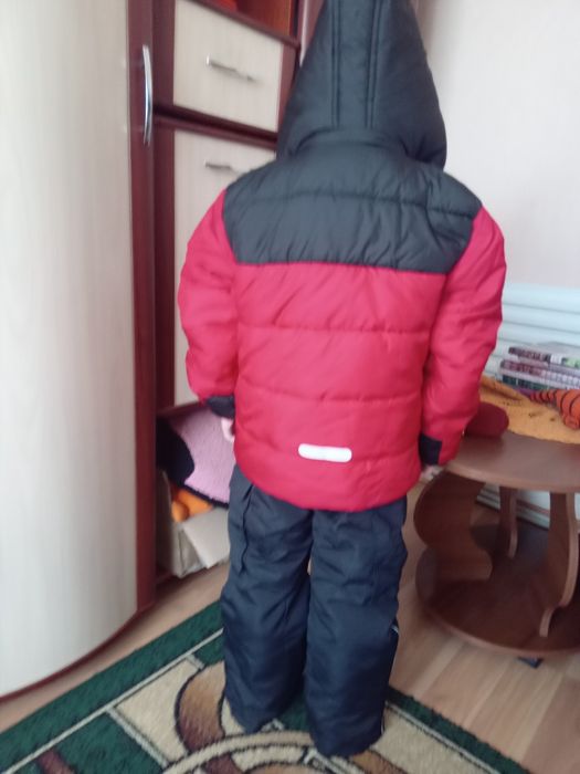 Продам куртку з штаньми для хлопчика
