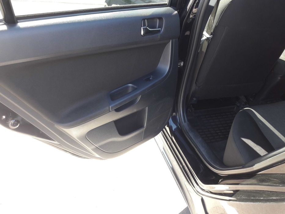 Авто Mitsubishi Lancer 10 2009 X 2.0i CVT (150 к.с.) в гарному стані