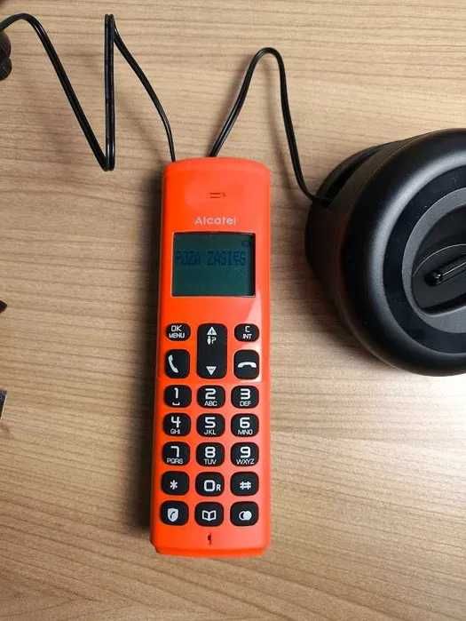 Alcatel E160 Czerwony bezprzewodowy telefon