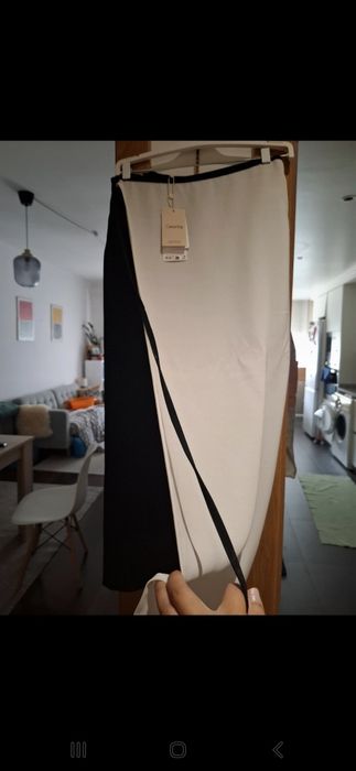 Saia bicolor envelope preta e branca. Nova a estrear!