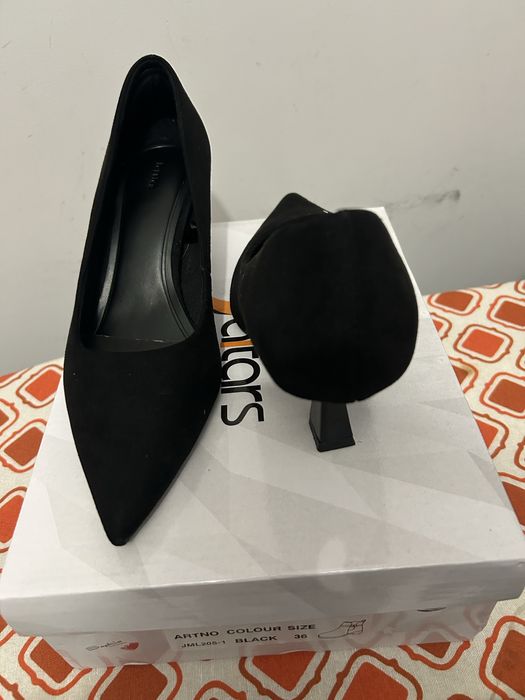 Sapatos de salto, tamanho 36