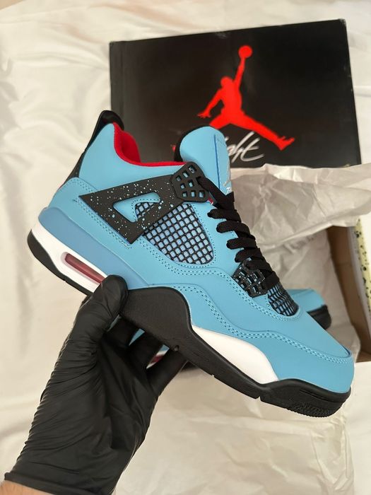 Jordan 4 Travis Scott 42