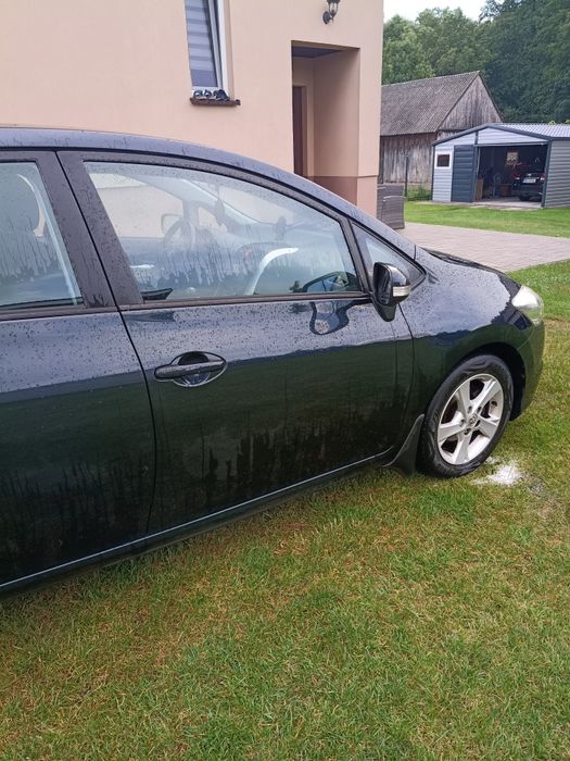 Sprzedam Toyotę Auris