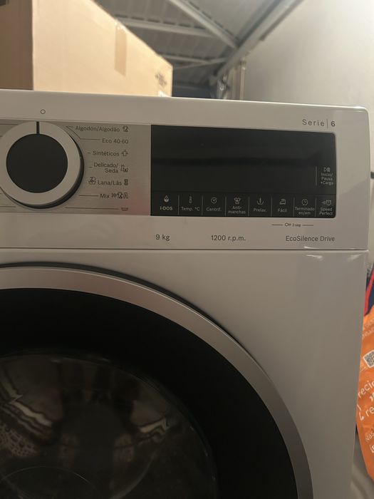 Máquina de Lavar Roupa Bosch Série 6 – WGG242A0ES
