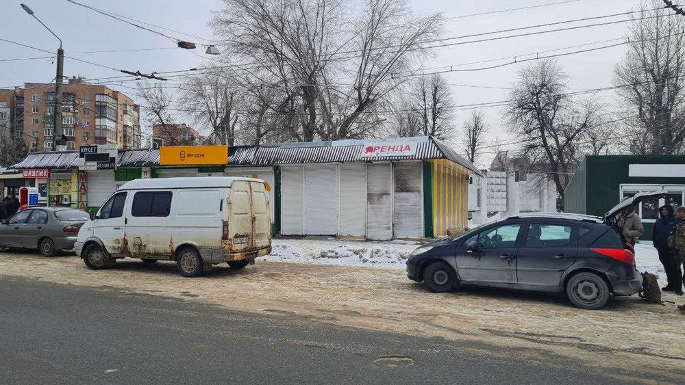 Аренда под кафе, магазин, круг 11 троллейбуса м. Вокзальная 8 мин.