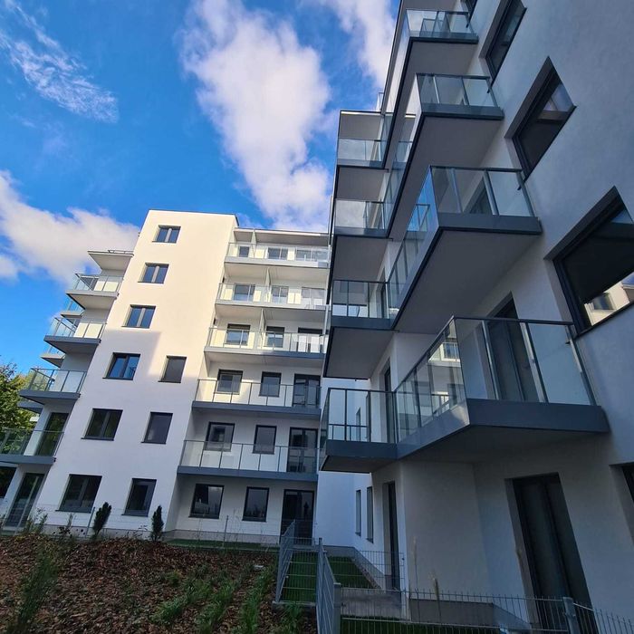 Zlecę montaż balustrad balkonowych poszukujemy ekip do współpracy