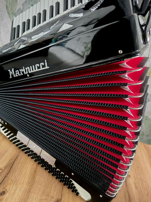 Akordeon włoski Marinucci 4 chórowy