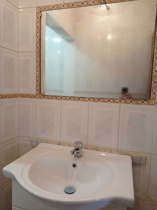 Casa T1 em quinta com outras casas
