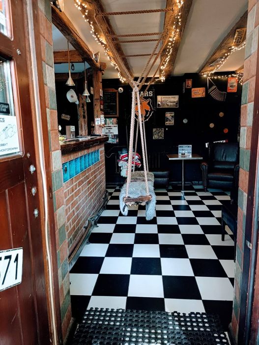 Odstąpie PUB gotowy biznes całe wyposażenie, wynajem