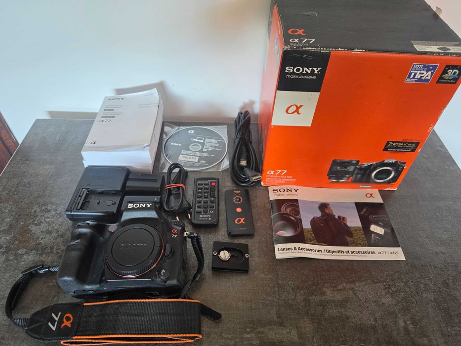 Sony Alpha A 77 Korpus plus dodatki