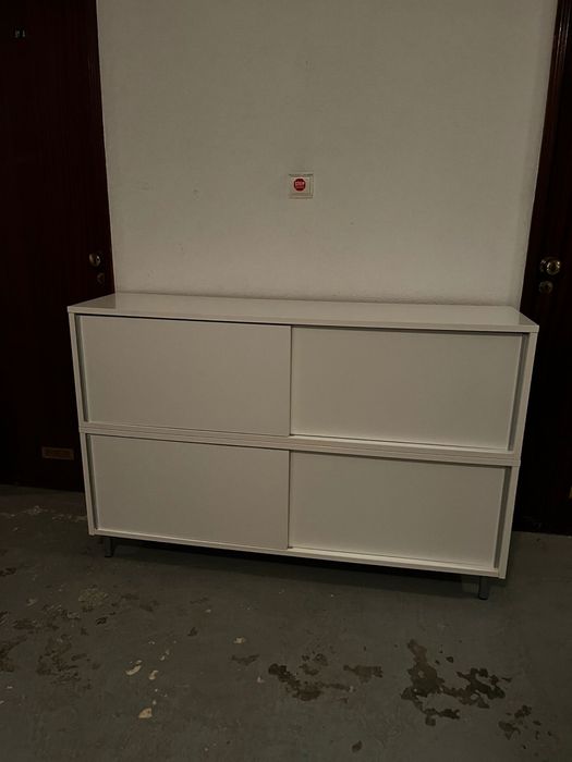 Móvel de escritorio IKEA