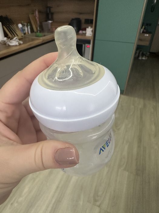 Молоковідсмоктувач Philips Premium електричний SCF396