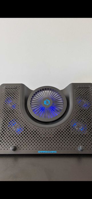 Base de Arrefecimento portátil - compatível para laptops de 12 a 17 polegadas.