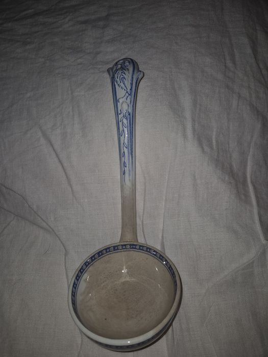 Concha de Sopa Vintage em Faiança   Cerâmica , Azul e Branco Estilo Antigo