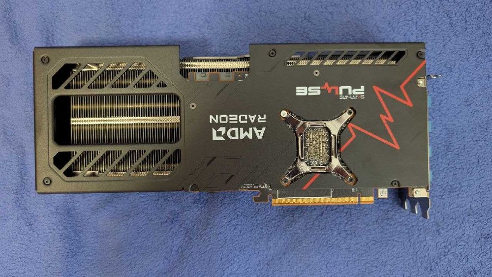 AMD Radeon RX 9070 XT 16GB