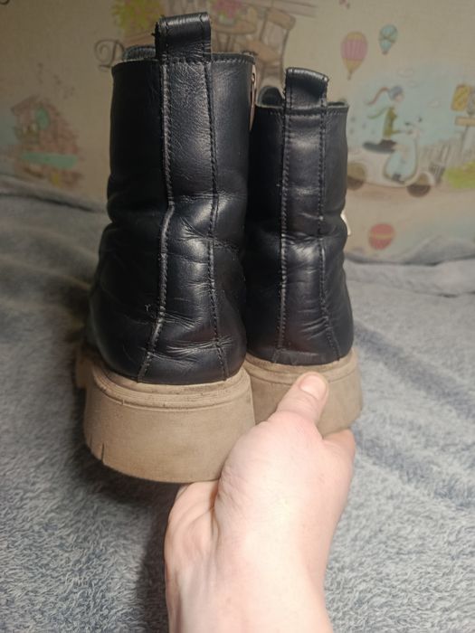 Продам тепле взуття. Зима/Весна