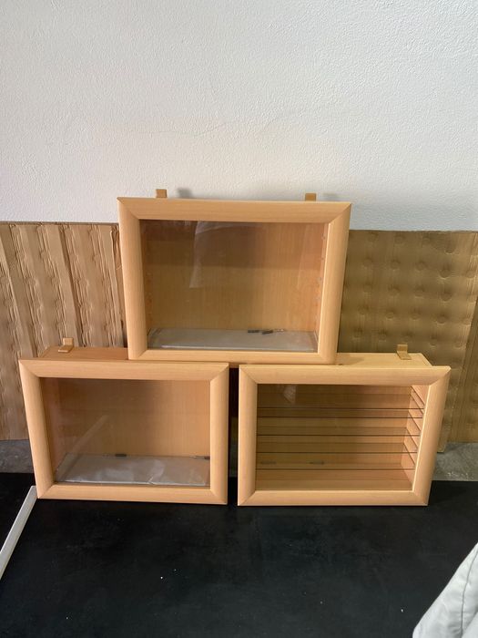 Vitrinas de Parede Novas