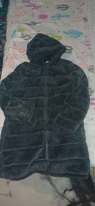 futro damskie lekkie r. L (PEPCO)