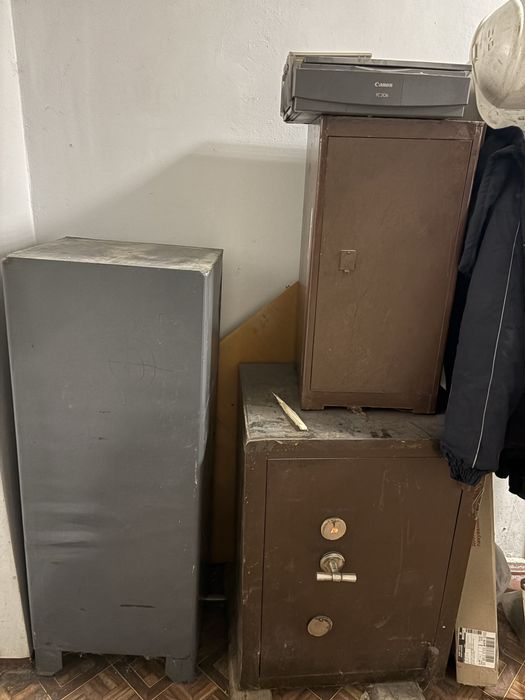 Сейф, ящик металевий 5шт