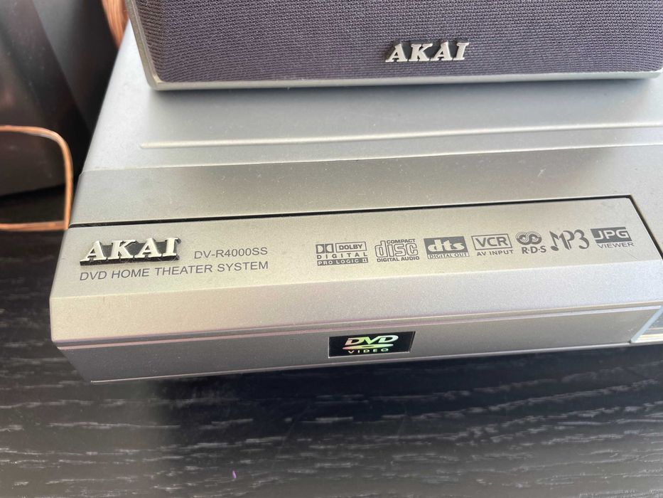 AKAI Home Theater System 5.1 – Liga, mas sem som